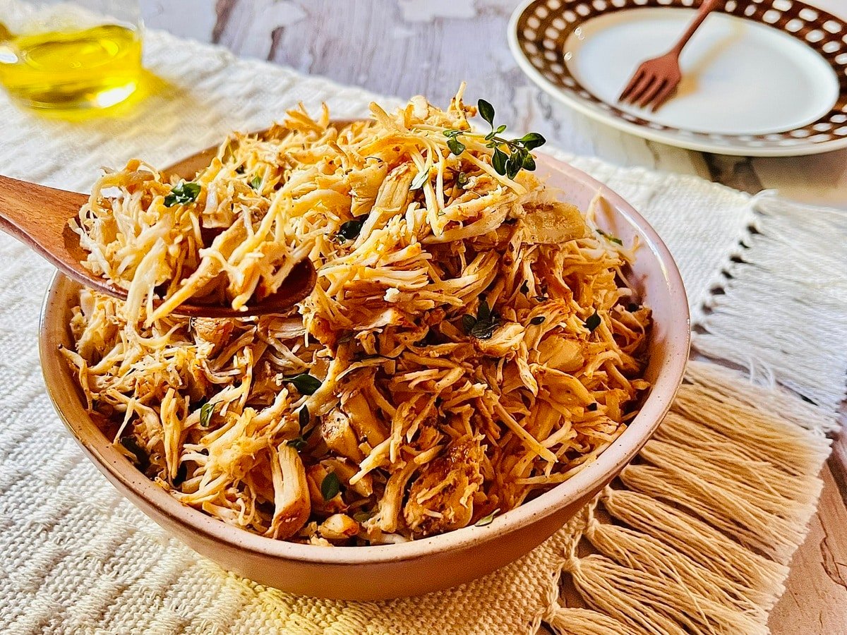 Frango Desfiado na Panela de Pressão