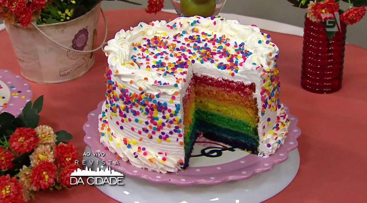 Bolo Arco-Íris