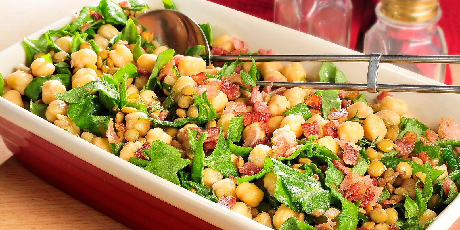 Salada de Grão-de-Bico com Legumes: leve, colorida e irresistível